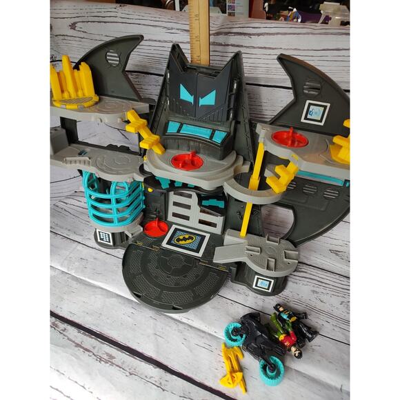Fisher-Price Imaginext Batman Batcave Playset DC Super Friends Bat Cave Toy Set - Picture 8 of 9